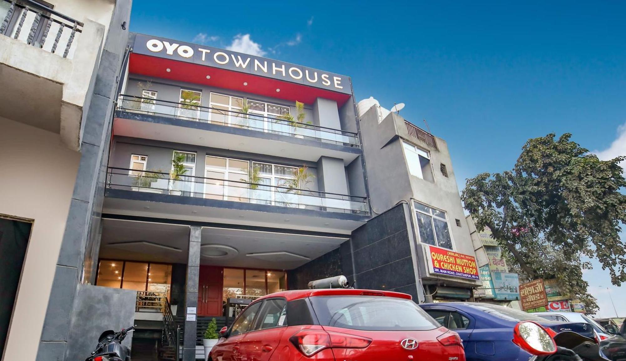 Townhouse Chattarpur Opp. Tivoli Garden Near Chhatarpur Metro Station Hotel 4*